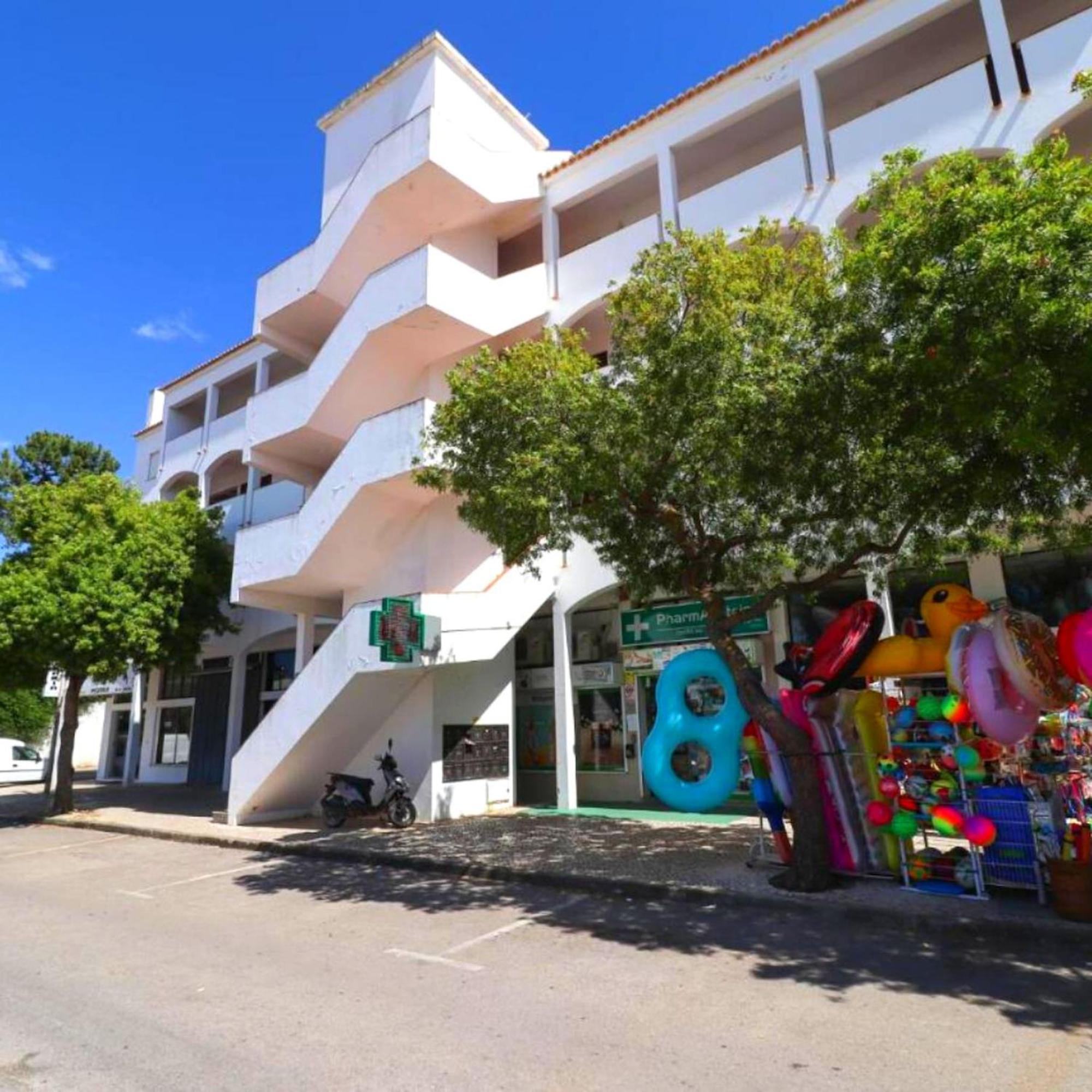 Casa Falesia T2 - Garden View - 5 Min From The Beach - Wifi Olhos de Agua  Exterior photo